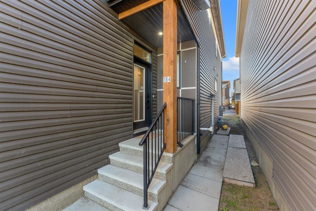 Fourth View of 184 Creekstone Row SW, Pine Creek, Calgary, Alberta, T2X 5E1