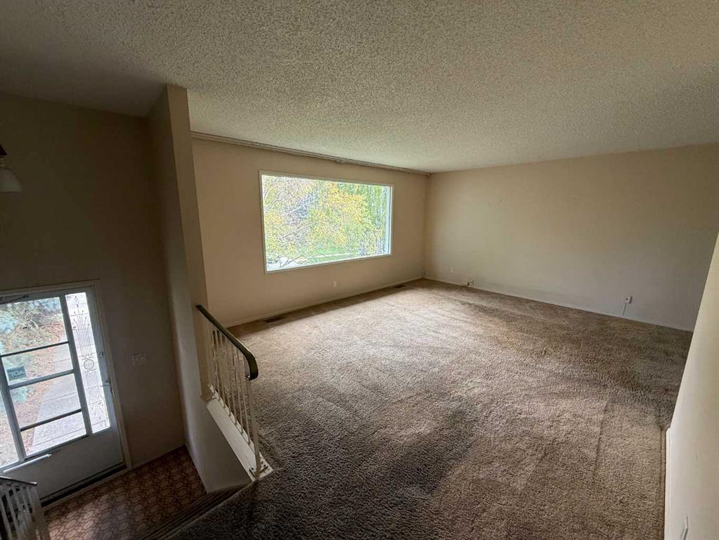 Fourth View of 103 Huntcroft Place NE, Huntington Hills, Calgary, Alberta, T2K4E6