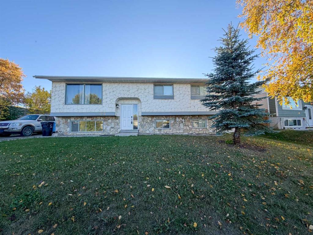 113 Beaconwood Place , A2349043, Alberta,