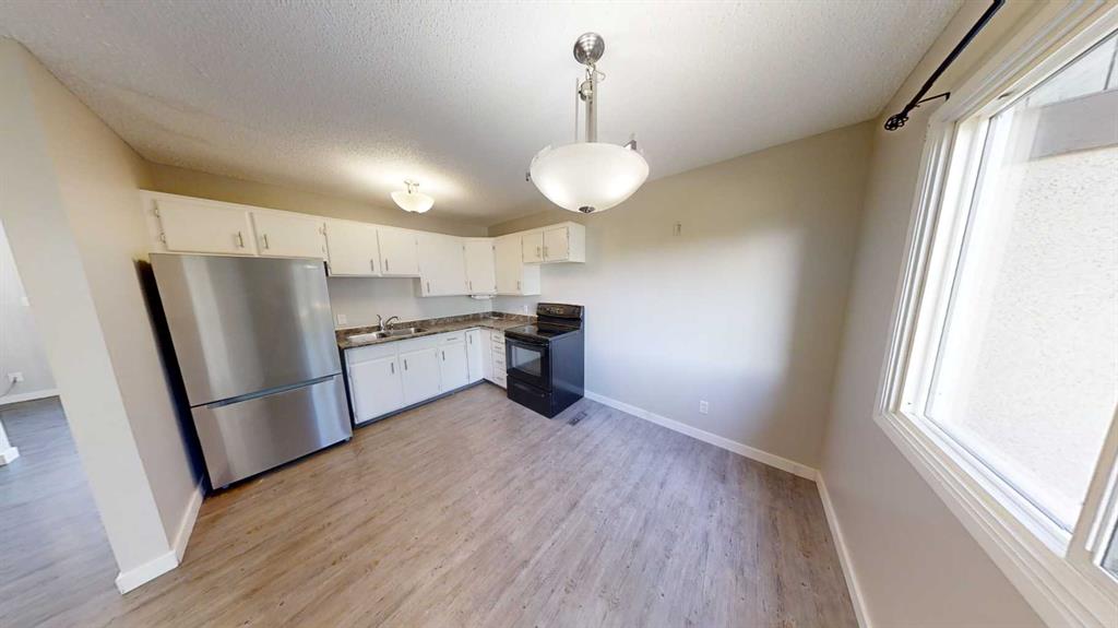 Fourth View of 7852 Cedarwood Park , Southview, Grande Prairie, Alberta, T8V4R8