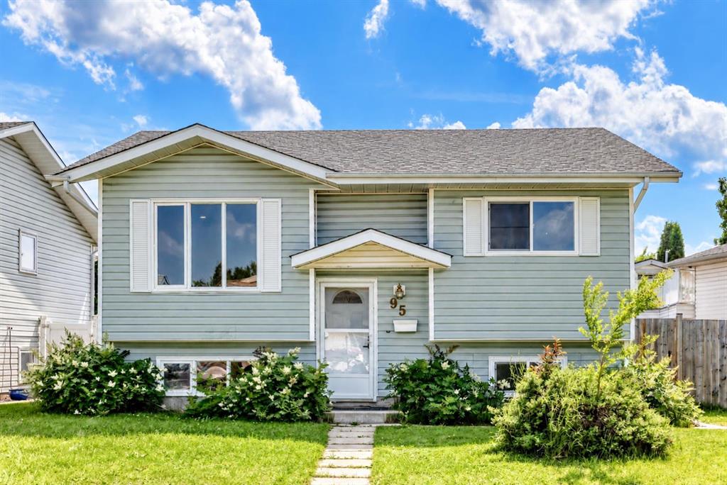 95 Eversole Crescent , A2349058, Alberta,