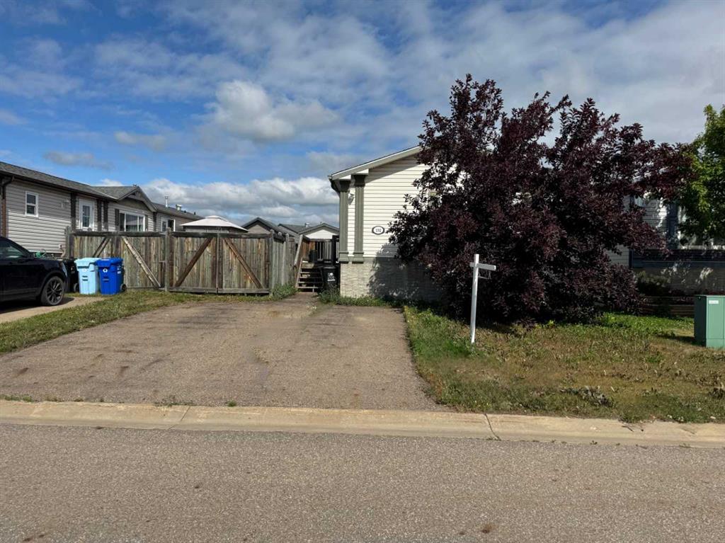 192 Elm Street , A2349132, Alberta,