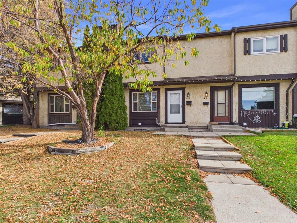 Fourth View of B, 4 Manning Street , Morrisroe Extension, Red Deer, Alberta, T4R 1N6