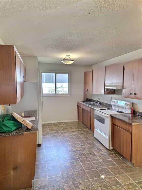 Fifth View of 50 Jerry Potts Boulevard W, Indian Battle Heights, Lethbridge, Alberta, T1K 5M5