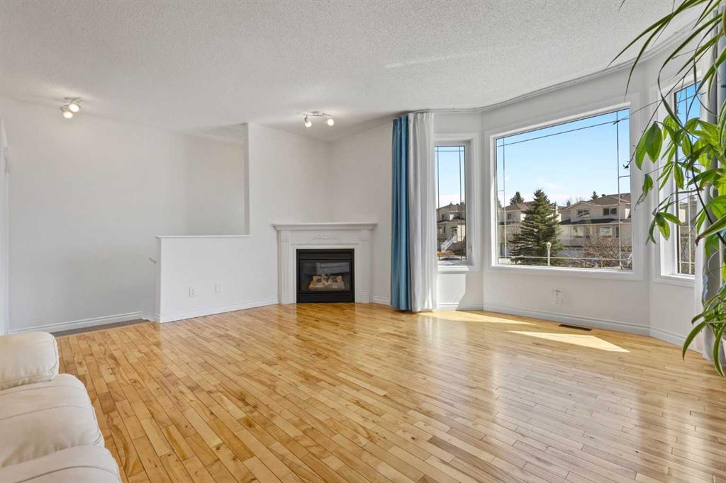 Third View of 82 Country Hills Gardens NW, Country Hills, Calgary, Alberta, T3K 5K2