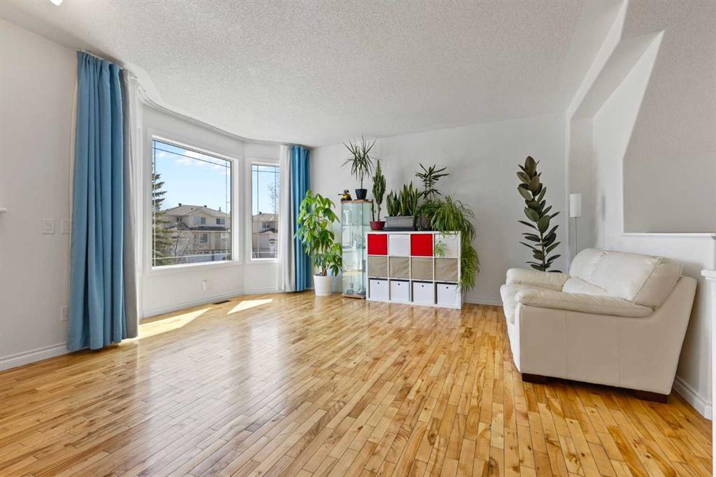 Fourth View of 82 Country Hills Gardens NW, Country Hills, Calgary, Alberta, T3K 5K2