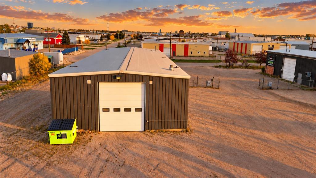 Third View of 9124 111 Street , Richmond Industrial Park, Grande Prairie, Alberta, T8V 4W1