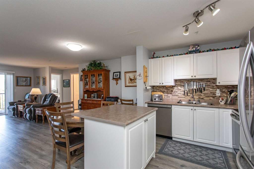 Third View of 2311, 12B Ironside Street , Inglewood West, Red Deer, Alberta, T4R3R6