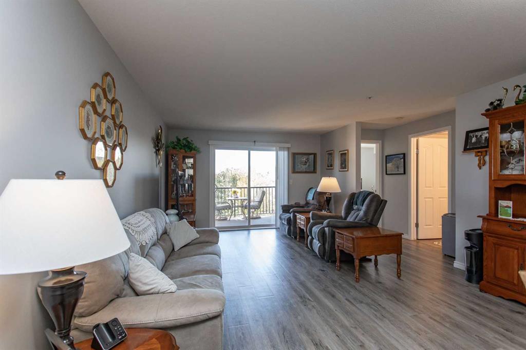 Fifth View of 2311, 12B Ironside Street , Inglewood West, Red Deer, Alberta, T4R3R6