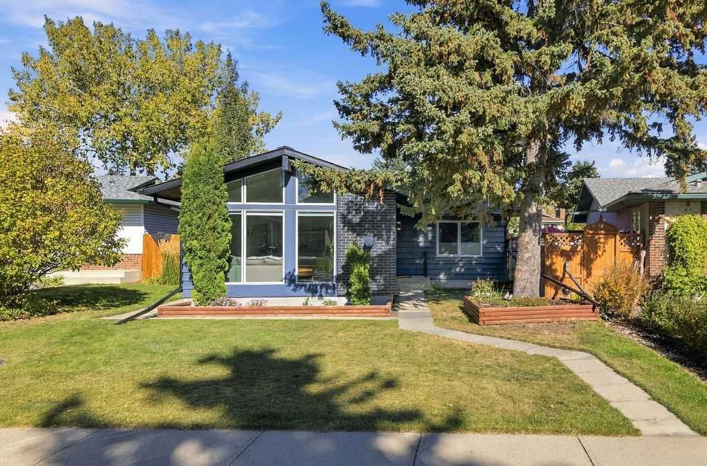 39 Midridge Close SE, A2349250, Alberta,