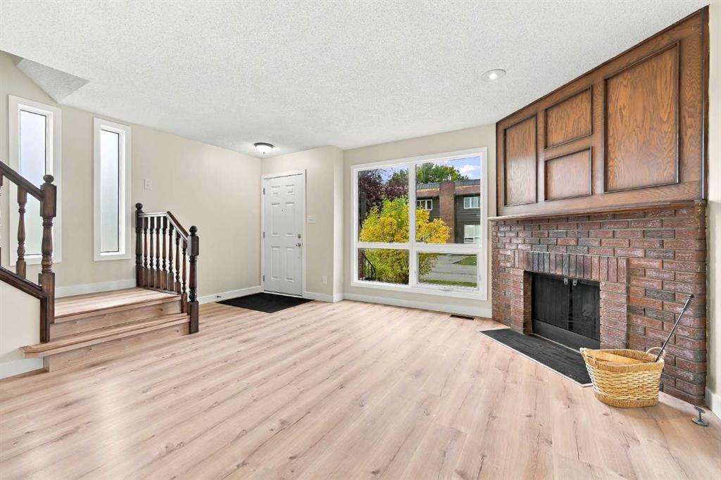 Fourth View of 18, 9908 Bonaventure Drive SE, Willow Park, Calgary, Alberta, T2J5E3