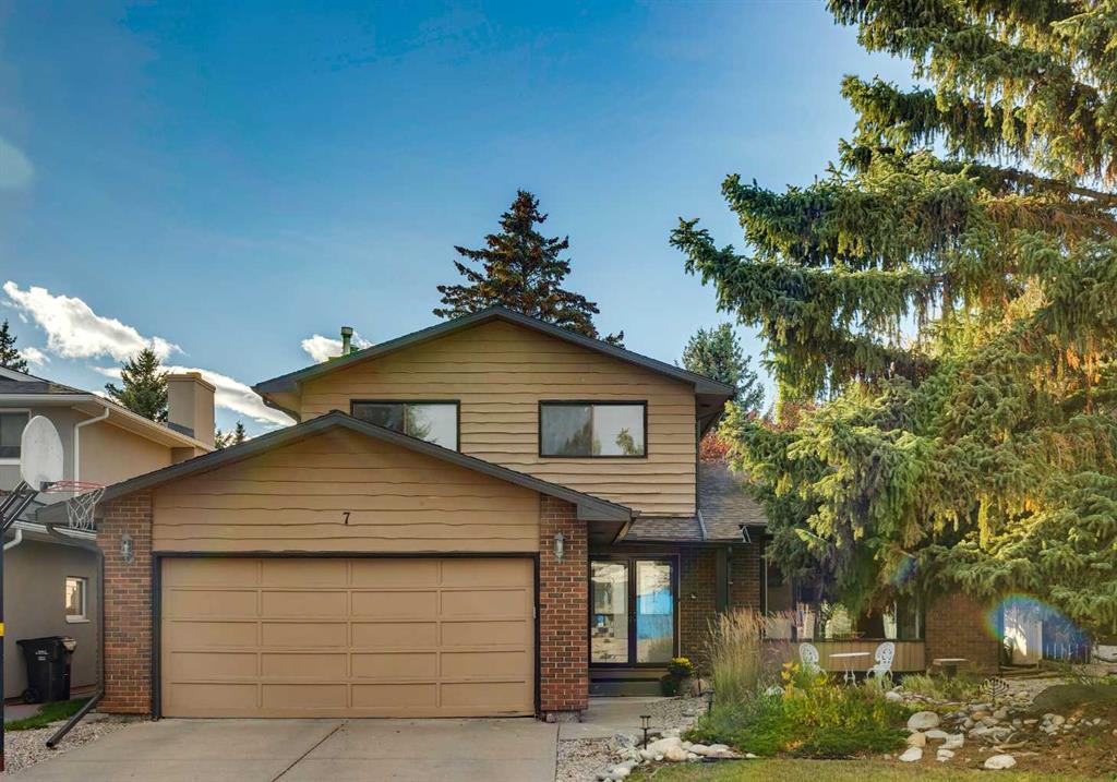 Second View of 7 Woodgreen Crescent SW, Woodlands, Calgary, Alberta, T2W4A4