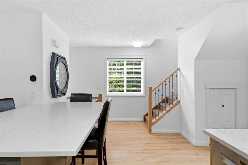 Fifth View of 2, 435 13 Avenue NE, Renfrew, Calgary, Alberta, T2E 1C3