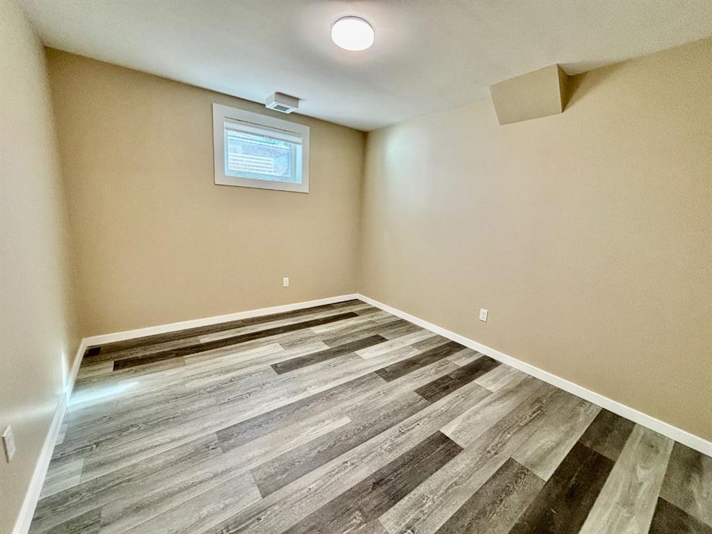 Fifth View of 142 Meadow Drive , Mountain View, Hinton, Alberta, T7V 1N7