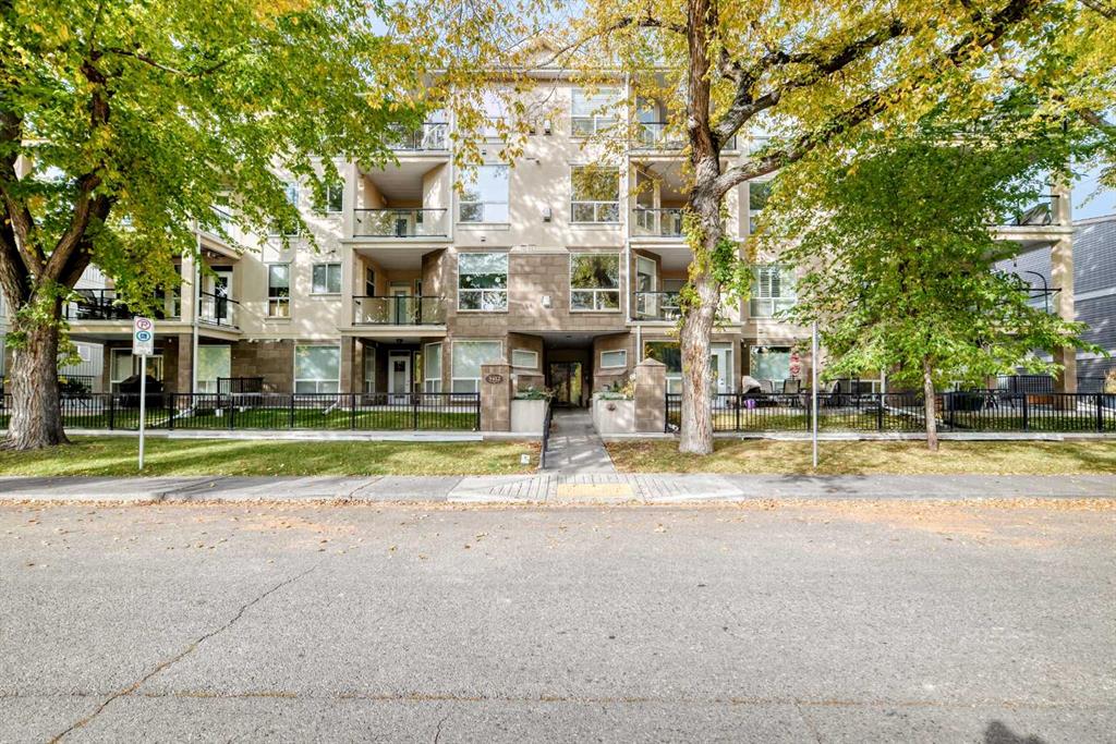 305, 3412 Parkdale Boulevard NW, A2349297, Alberta,