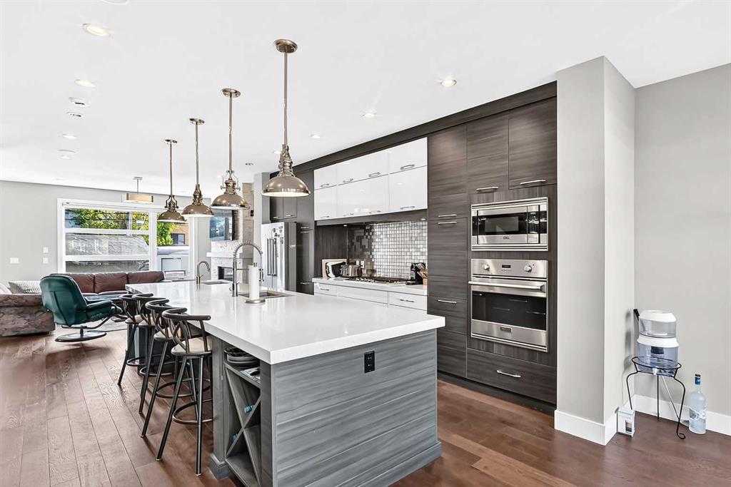 Fifth View of 2220 33 Street SW, Killarney/Glengarry, Calgary, Alberta, T3E 2T1