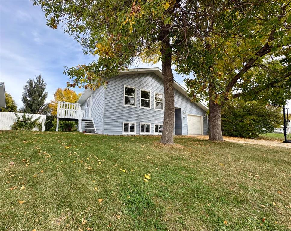 184 Upland Boulevard , A2349304, Alberta,