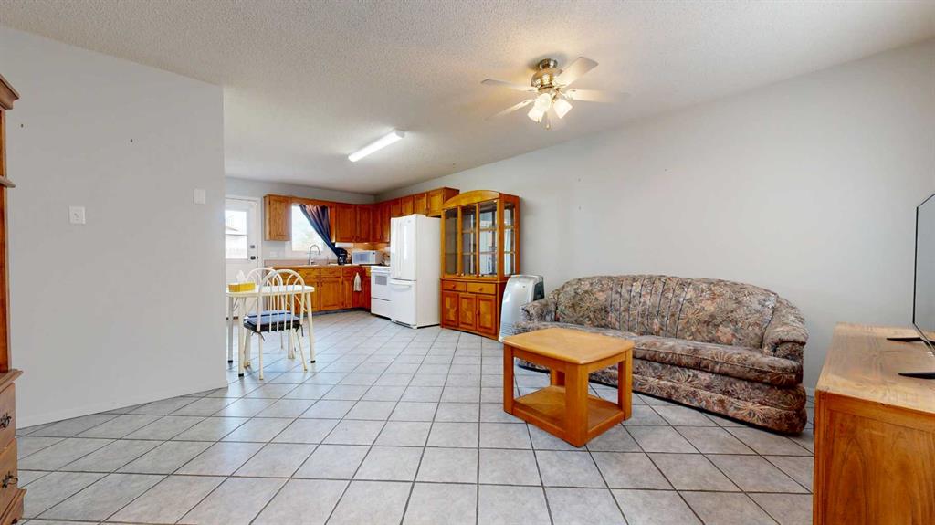 Fifth View of 5117 45 Avenue , NONE, Taber, Alberta, T1G 1A8