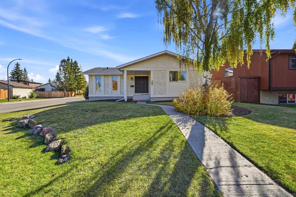 25 Clark Crescent , A2349333, Alberta,