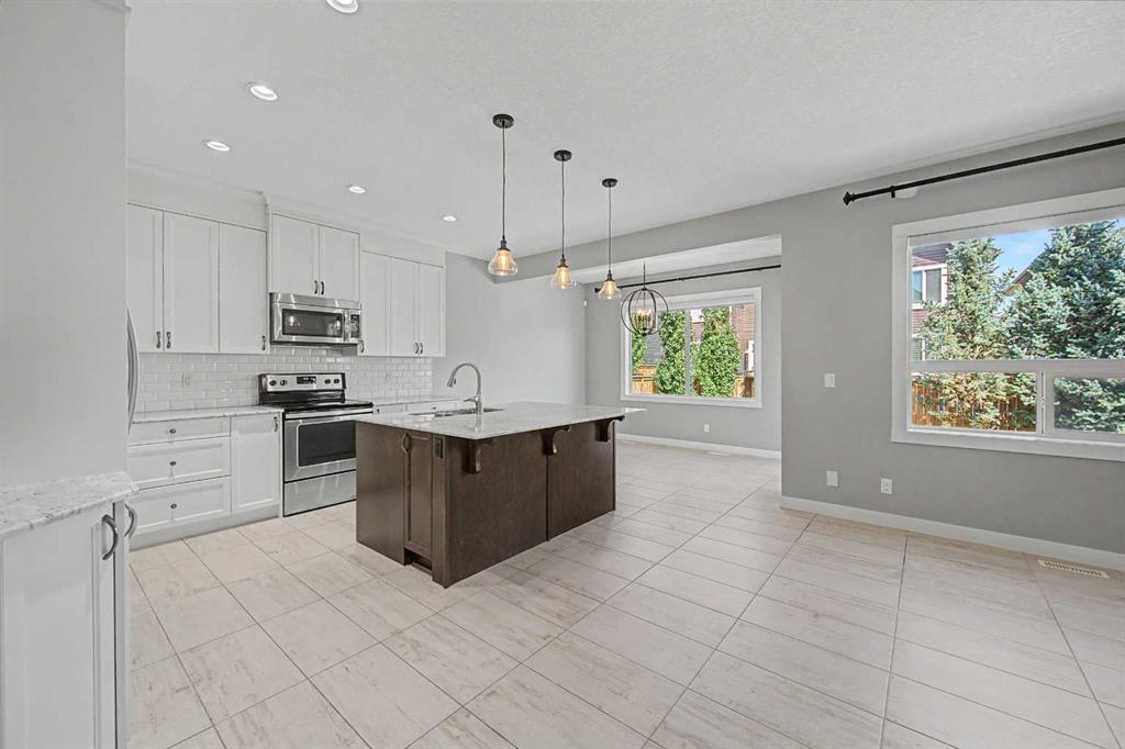 Fourth View of 604 Midtown Place SW, Midtown, Airdrie, Alberta, T4B 4E3