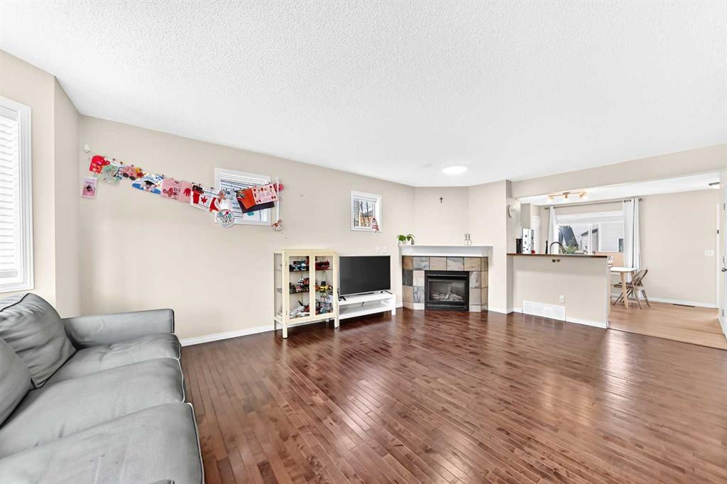 Fifth View of 48 Royal Birch Villas NW, Royal Oak, Calgary, Alberta, T3G 5V2