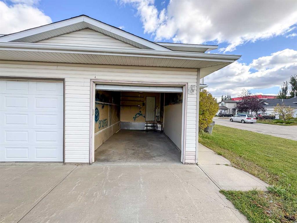 Third View of 7201 106 Street , Mission Heights, Grande Prairie, Alberta, T8W 2P9