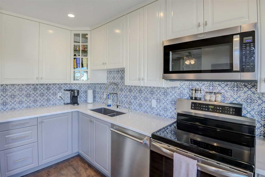 Third View of 96 Coachway Gardens SW, Coach Hill, Calgary, Alberta, T3H 2V9