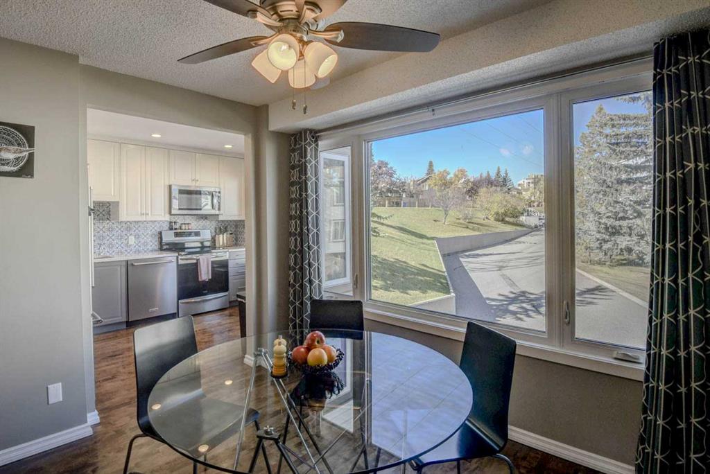 Fifth View of 96 Coachway Gardens SW, Coach Hill, Calgary, Alberta, T3H 2V9