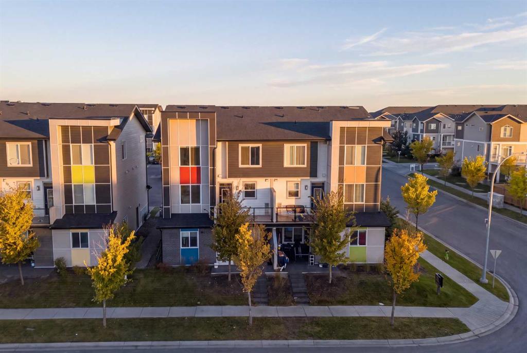 203, 315 Redstone  NE, A2349372, Alberta,