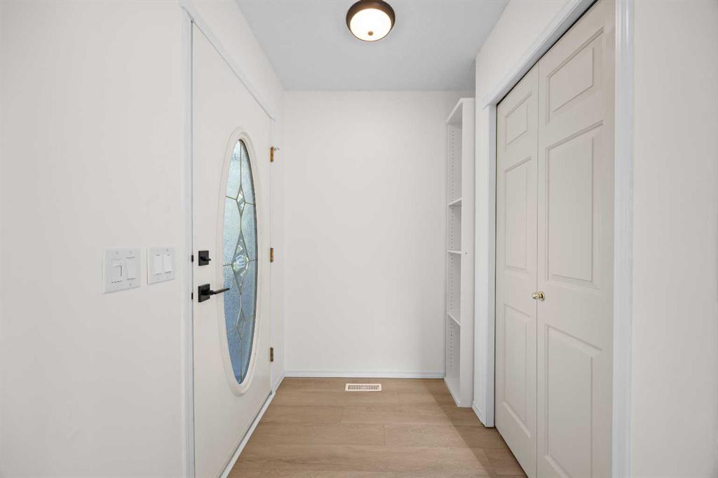Fourth View of 176 Arbour Grove Close NW, Arbour Lake, Calgary, Alberta, T3G 4J2