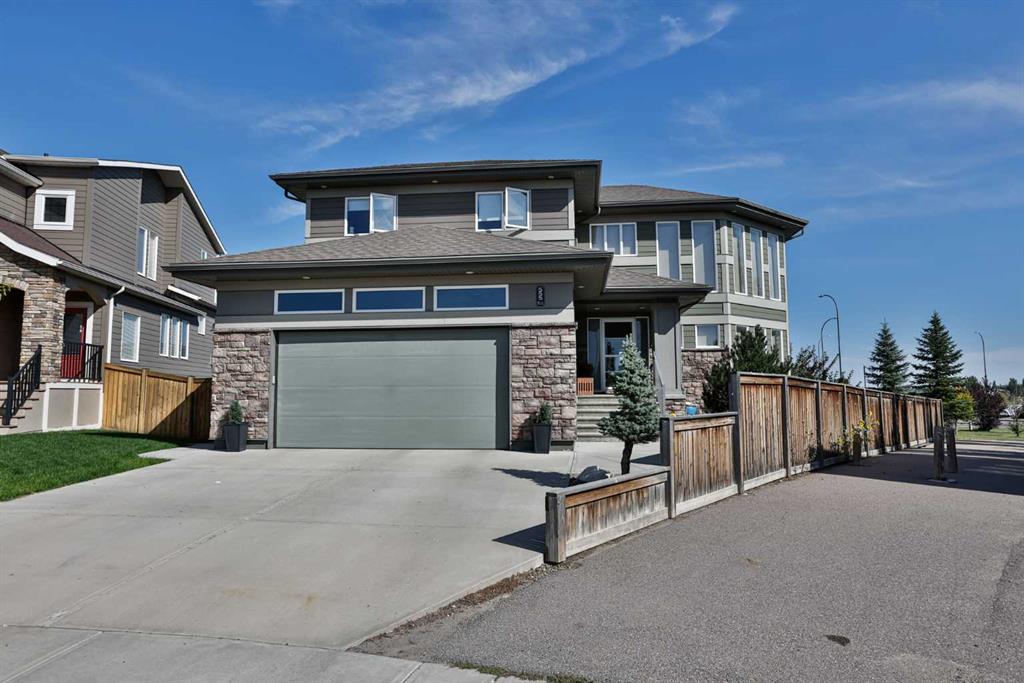 Main View of 555 Devonia Road W, The Crossings, Lethbridge, Alberta, T1J 5J6
