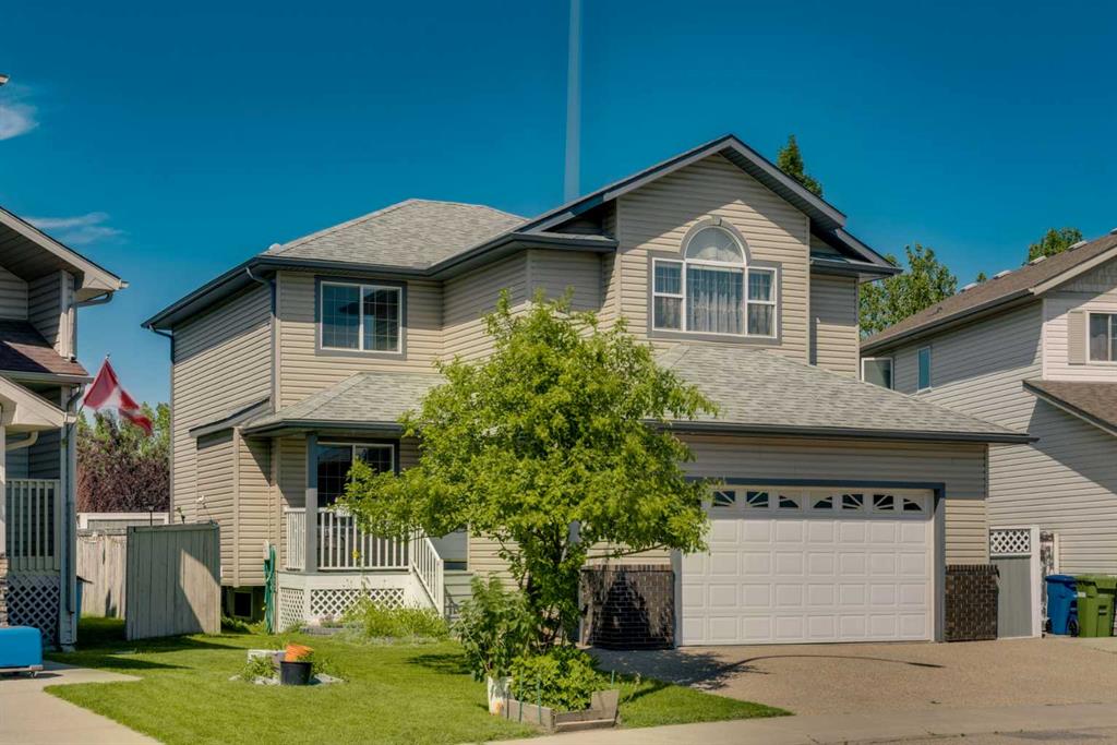 Third View of 84 Willowbrook Crescent NW, Willowbrook, Airdrie, Alberta, T4B 2S4