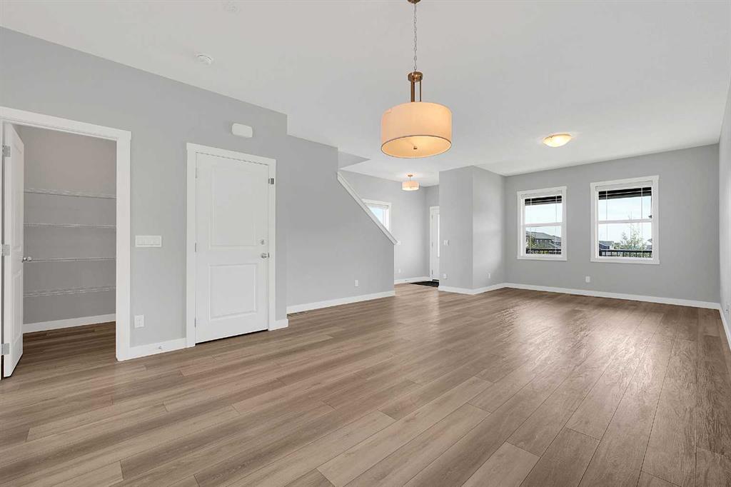 Fourth View of 125 Edith Gate NW, Glacier Ridge, Calgary, Alberta, T3R 1Z2