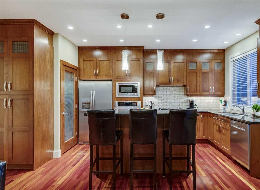Fourth View of 3101 4A Street NW, Mount Pleasant, Calgary, Alberta, T2M 3B5