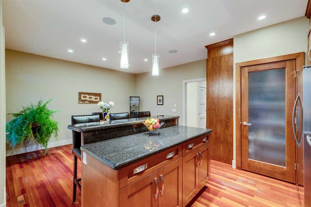 Fifth View of 3101 4A Street NW, Mount Pleasant, Calgary, Alberta, T2M 3B5