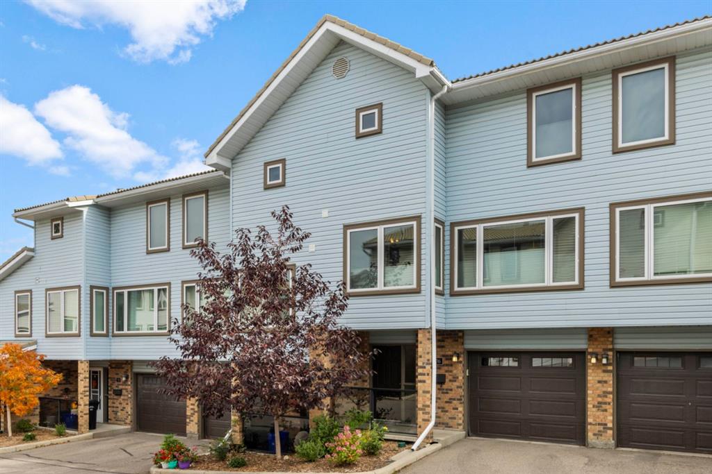 76 Coachway Gardens SW, A2349465, Alberta,