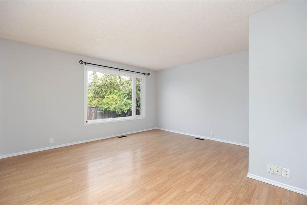 Fifth View of 122 Bird Crescent , Thickwood, Fort McMurray, Alberta, T9H 4T2