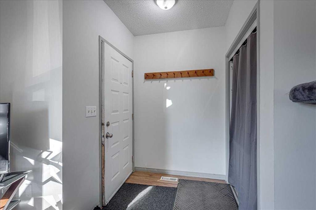 Third View of 18 Greenham Drive , Glendale Park Estates, Red Deer, Alberta, T4P2X4