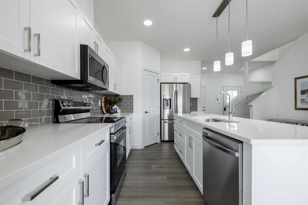 721 Clearview Green , A2349562, Alberta,