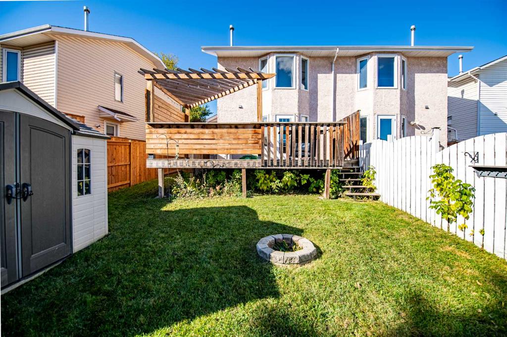 Fifth View of 33 Kirsch Close , Kentwood East, Red Deer, Alberta, T4P3M5
