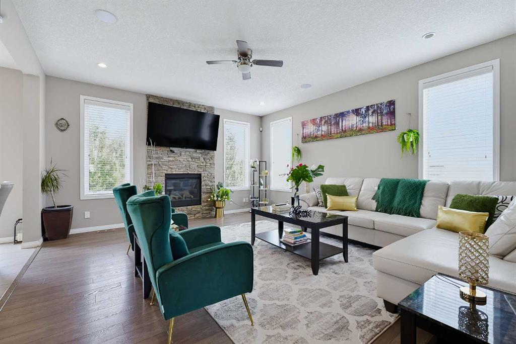 Fifth View of 212 Lakepointe Drive , Lakepointe, Chestermere, Alberta, T1X 0R3