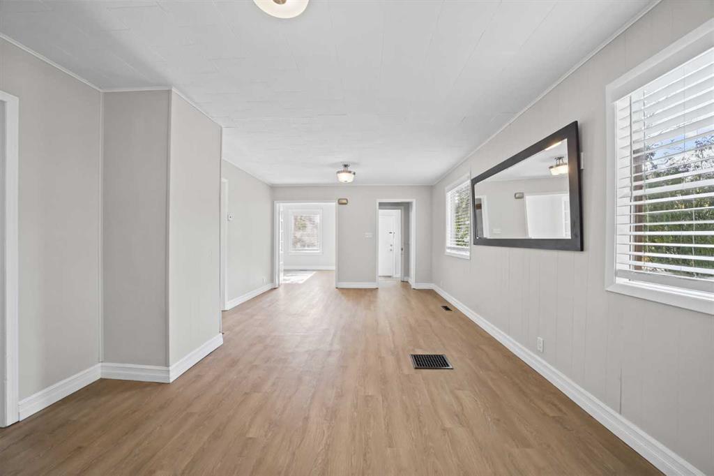 Fifth View of 5122 49 Street , NONE, Olds, Alberta, T4H1H4