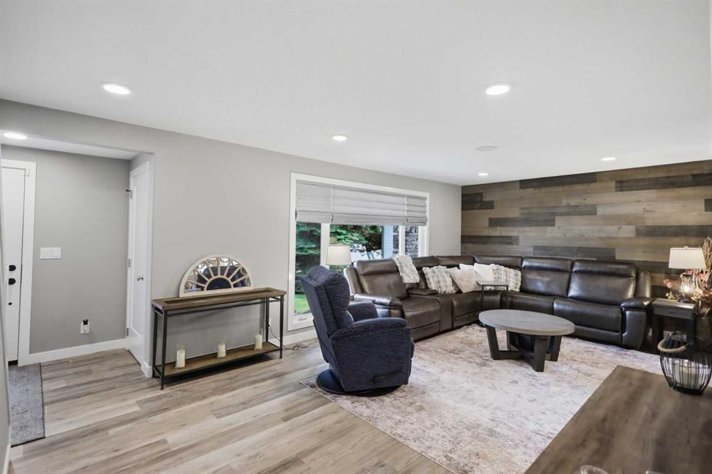 Fifth View of 6 Wiltshire Place , West Park, Red Deer, Alberta, T0M 0J0