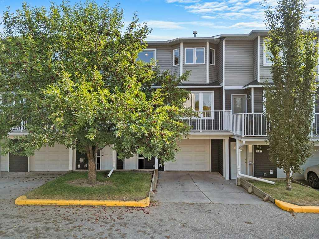 Fifth View of 248 Regal Park NE, Renfrew, Calgary, Alberta, T2E0S6