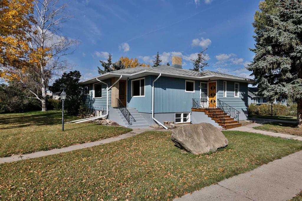 Second View of 102 N 100 E  , NONE, Raymond, Alberta, T0K 2S0