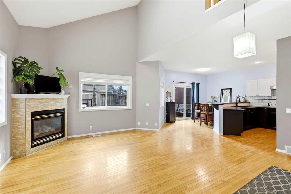 Fifth View of 45 Patterson Hill SW, Patterson, Calgary, Alberta, T3H 2E6