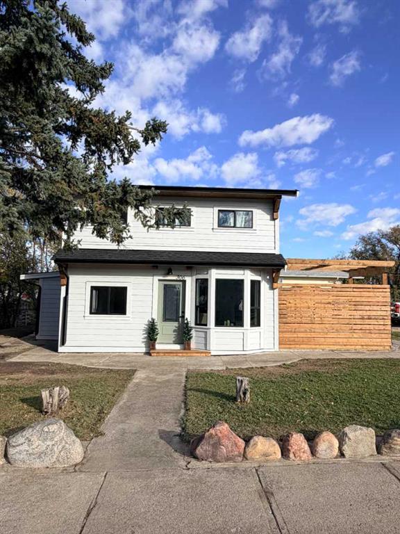 306 47 Avenue W, A2349727, Alberta,
