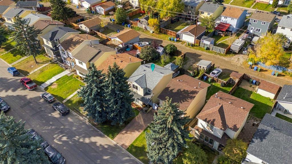Fourth View of 17 Erin Ridge Road SE, Erin Woods, Calgary, Alberta, T2B 2W2