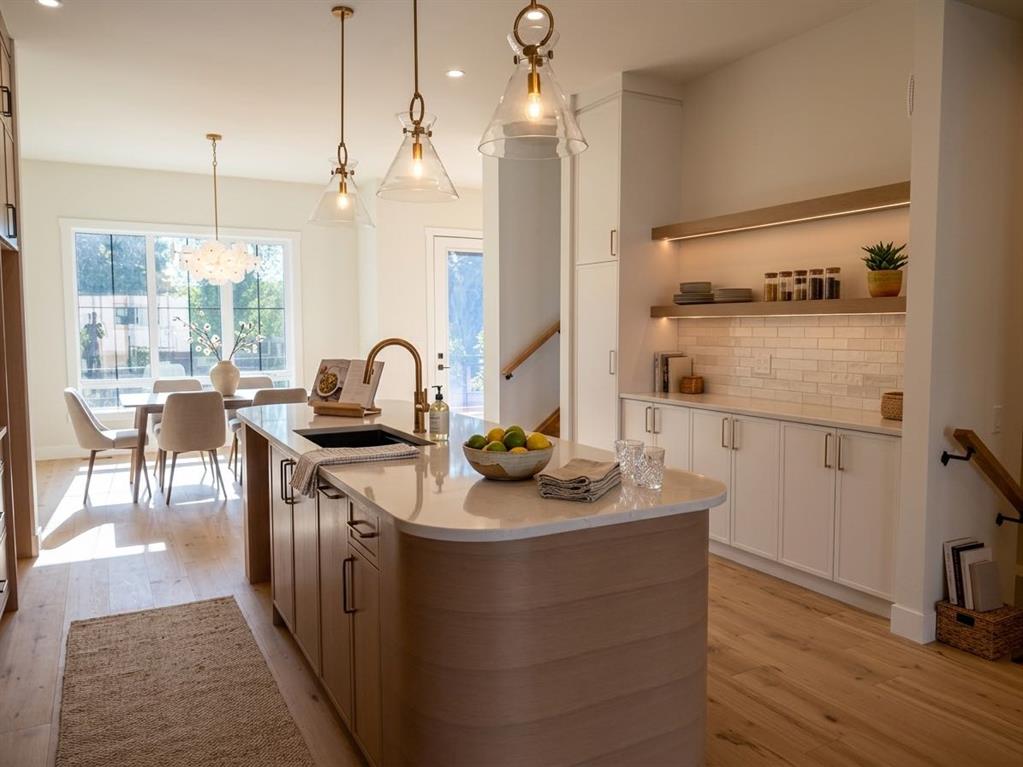Fourth View of 1632 21 Avenue NW, Capitol Hill, Calgary, Alberta, T2M 1M1