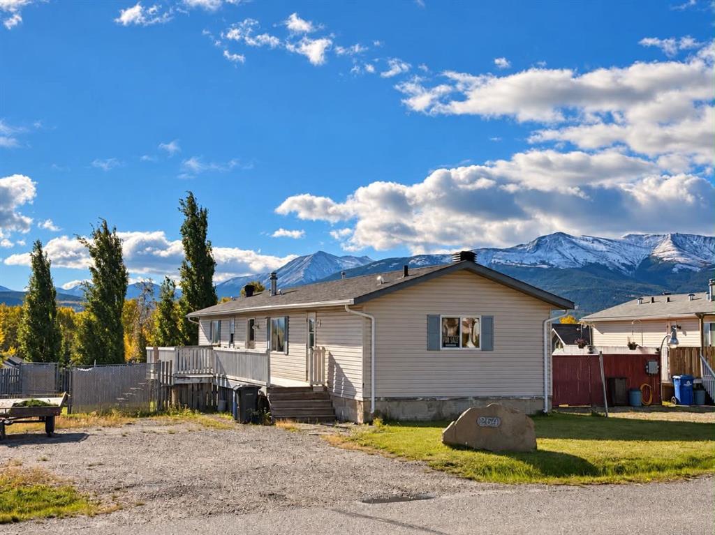 264 Mawdsley Crescent , A2349869, Alberta,